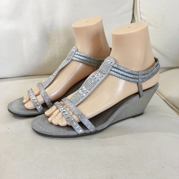 New York Transit Silver Rhinestone Wedge NWOT - Picture 1 of 6